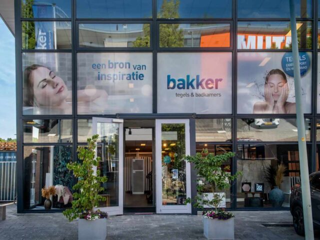 Bakker Tegels en badkamers