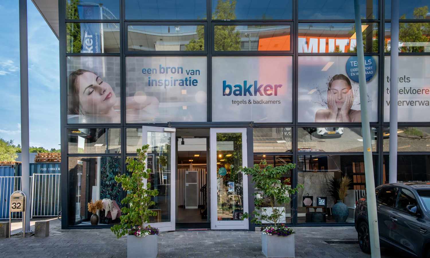 Bakker Tegels en badkamers
