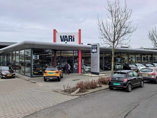 Vari