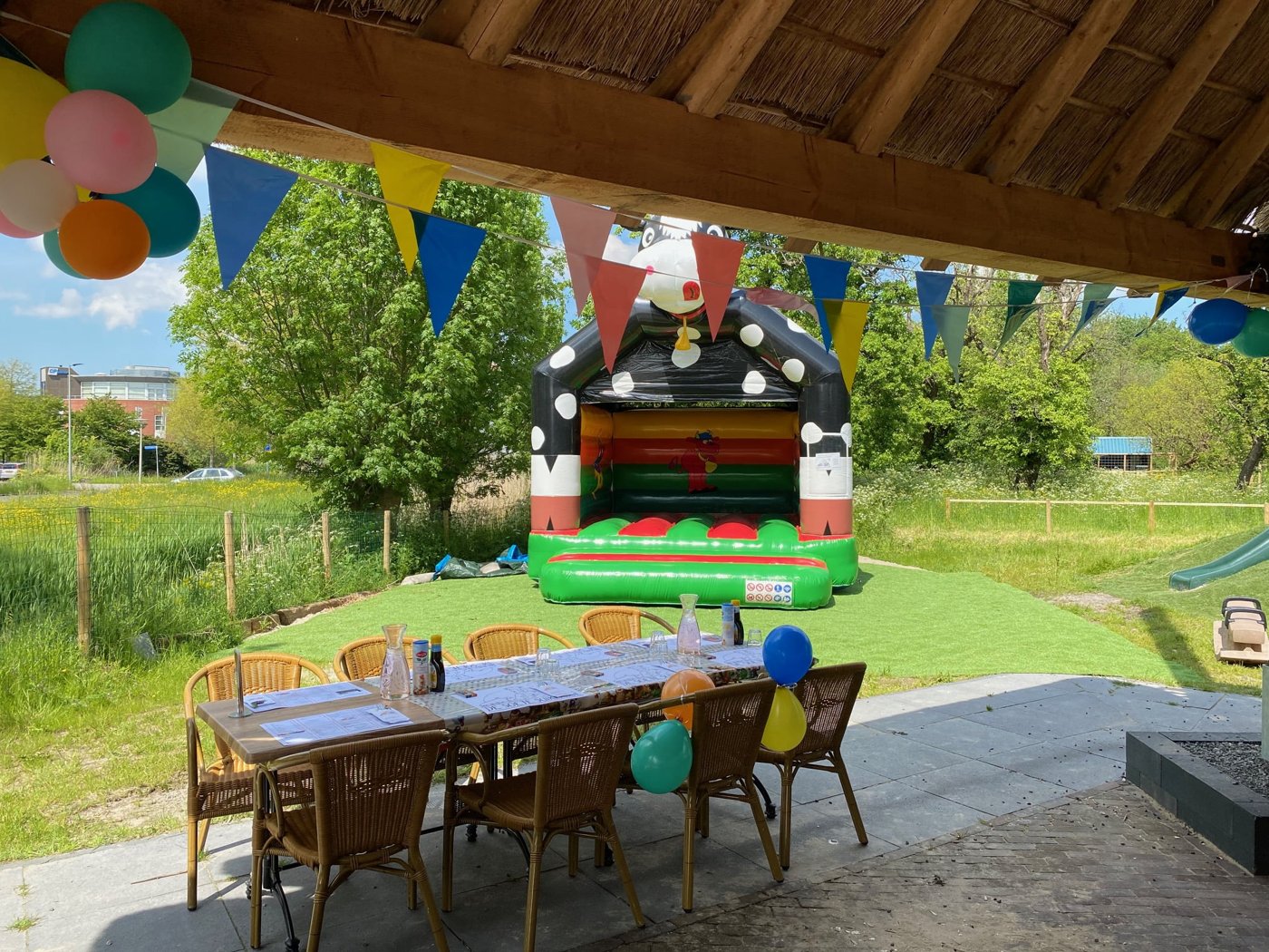 Kinderfeestje met versierpannenkoek
